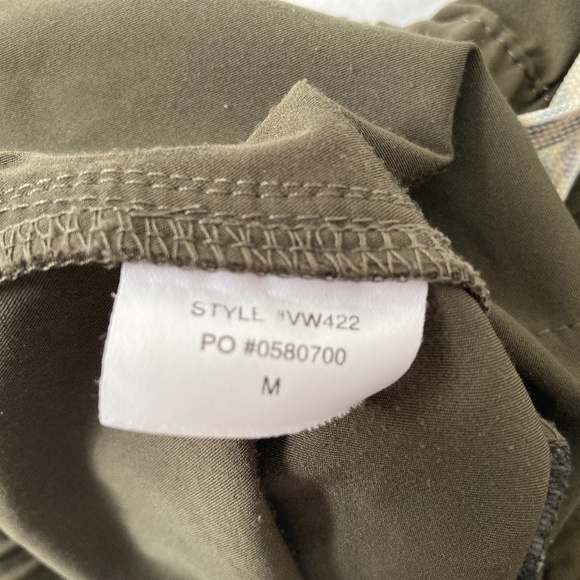 Vuori women’s sz M Weekend Jogger - Picture 6 of 9